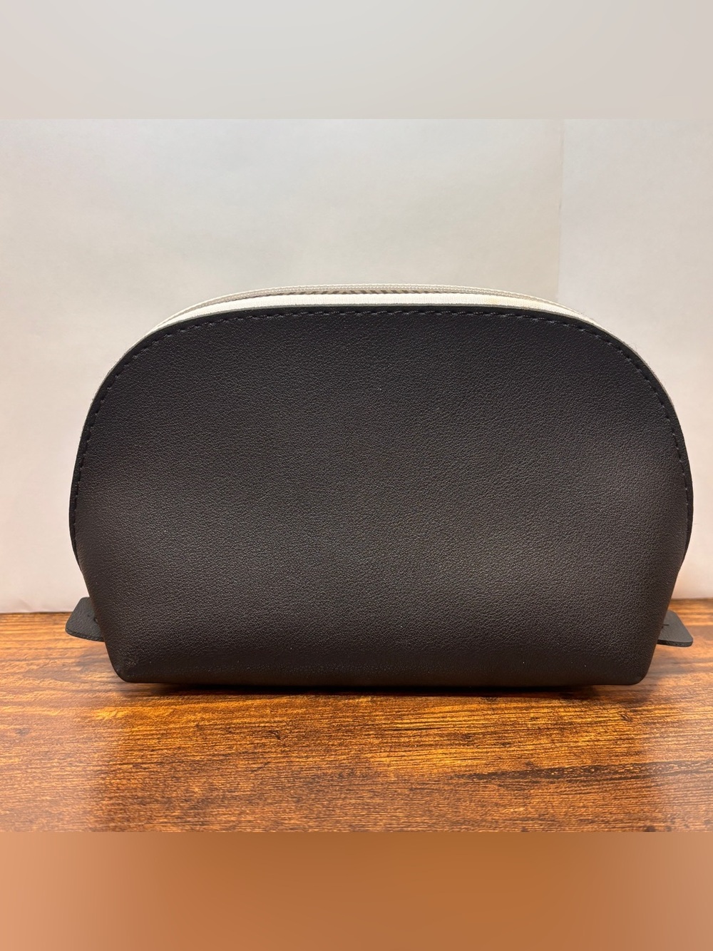 Saks Fifth Avenue United Amenity Bag (Empty)